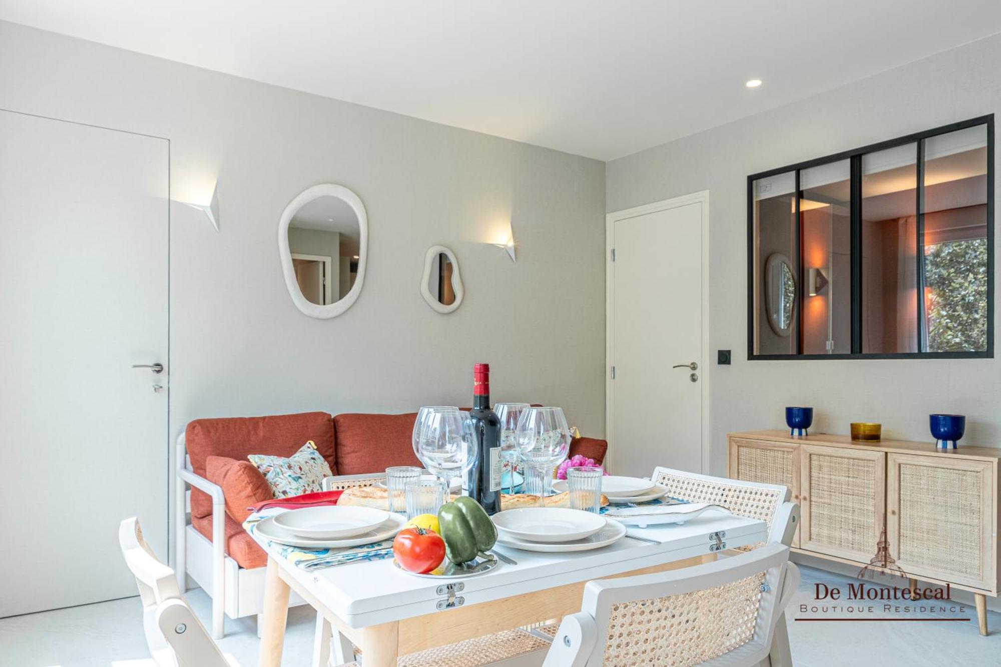 De Montescal - Hot Tub And Ac Cosy Apartment A Prime Location 40M2 Paris Bagian luar foto