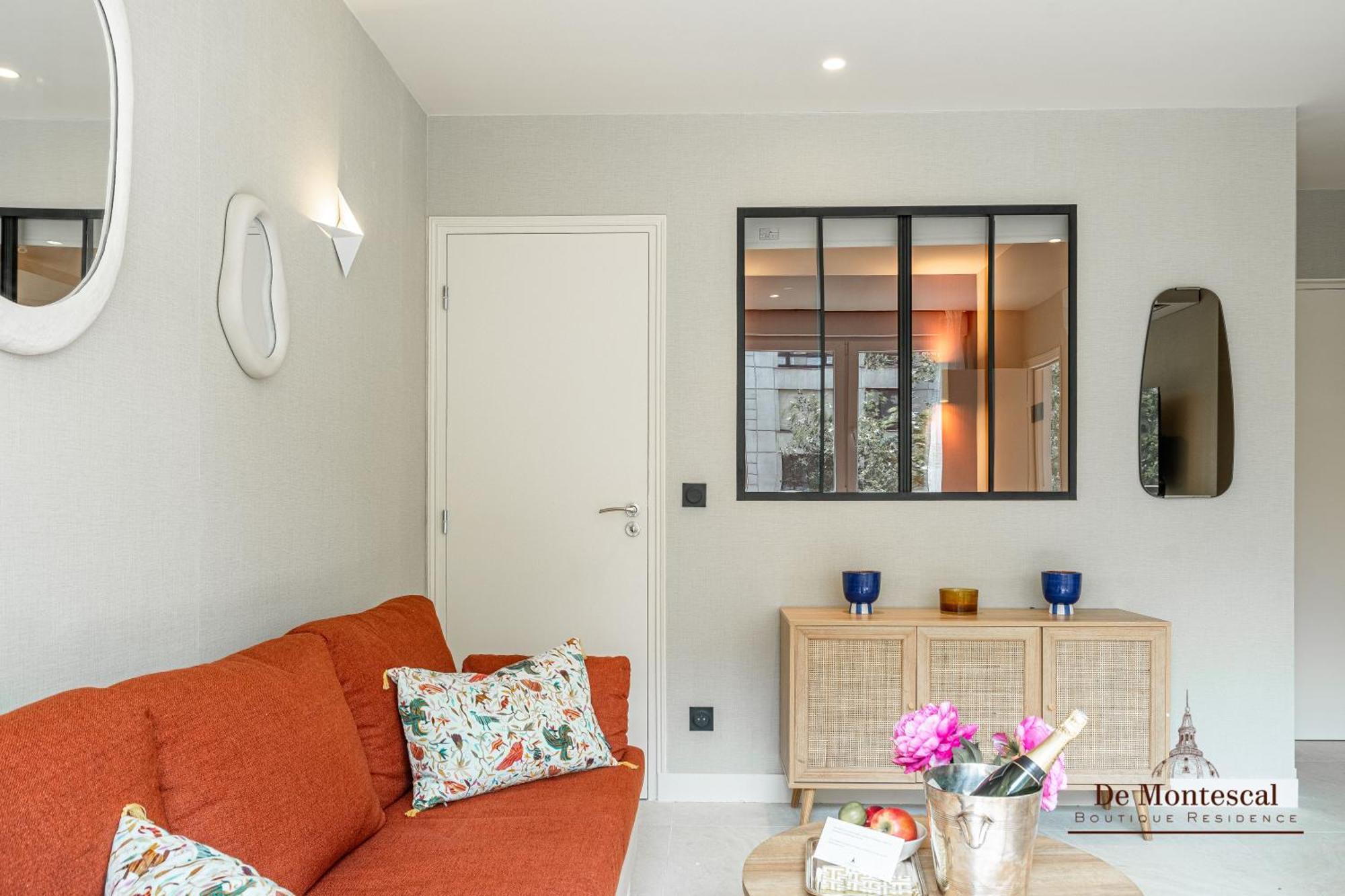 De Montescal - Hot Tub And Ac Cosy Apartment A Prime Location 40M2 Paris Bagian luar foto