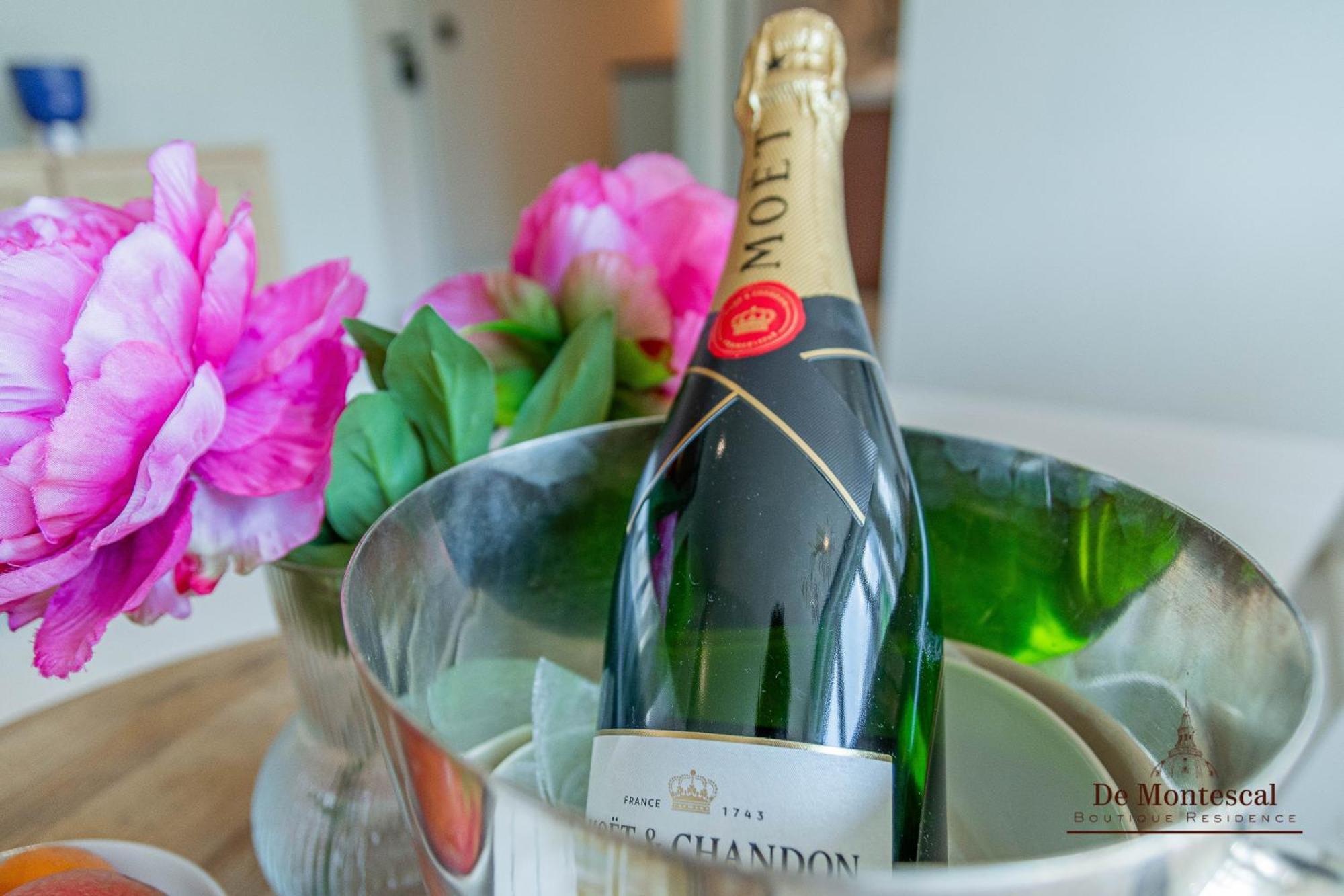 De Montescal - Hot Tub And Ac Cosy Apartment A Prime Location 40M2 Paris Bagian luar foto