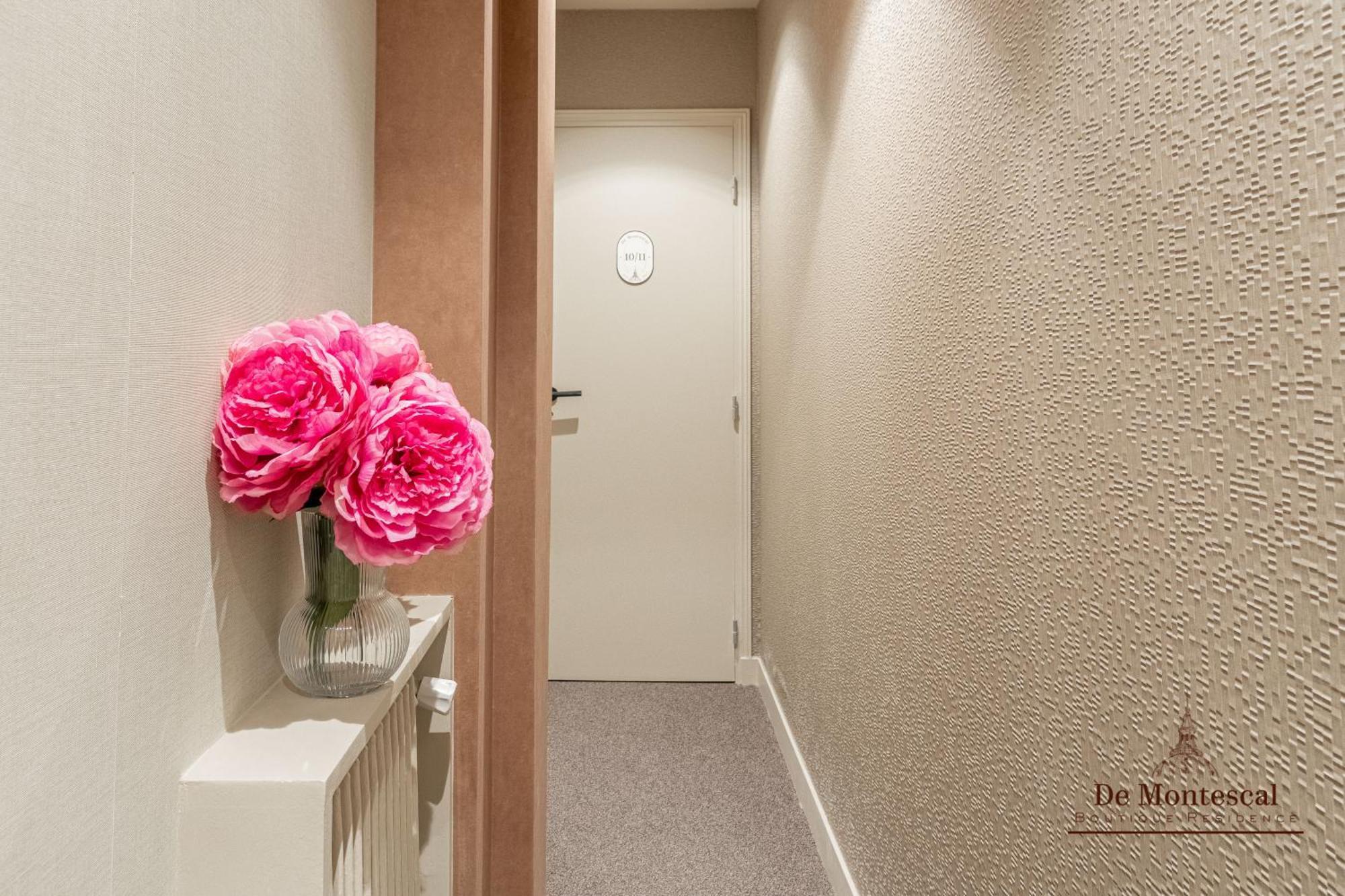 De Montescal - Hot Tub And Ac Cosy Apartment A Prime Location 40M2 Paris Bagian luar foto